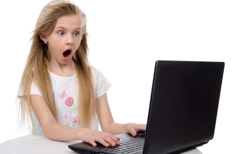 Pourquoi les parents sont-ils de plus en plus nombreux à pirater le Facebook de leurs enfants ?