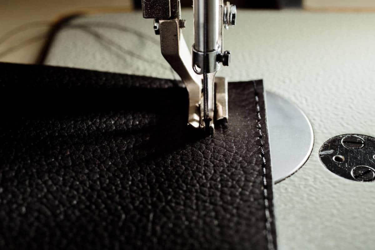 Quelle machine industrielle choisir pour coudre le cuir ?