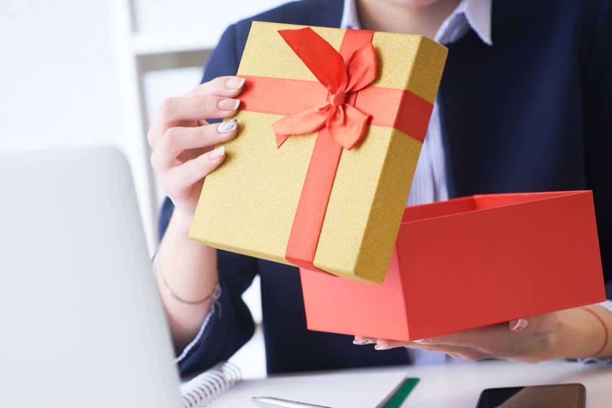 Cadeau d’entreprise : le choix de l’élégance pour remercier ses clients