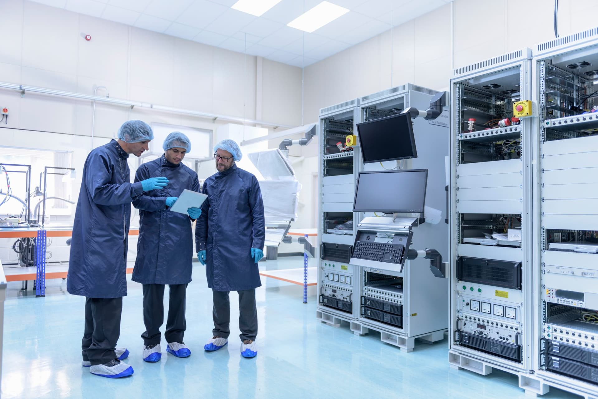 Le rôle essentiel des salles blanches dans l'industrie de la high tech et de l'informatique